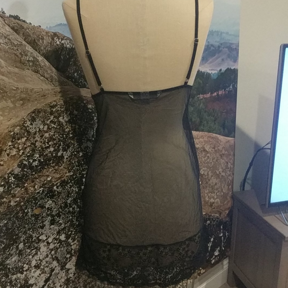 VS Slip - Picture 3 of 3